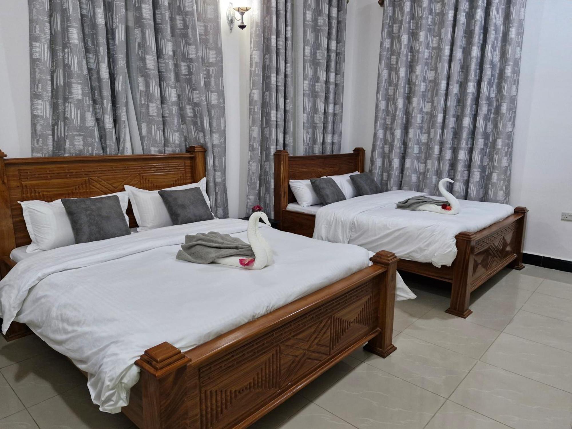 64 Zenj House Luxury Airport B&B Mbweni Exterior foto