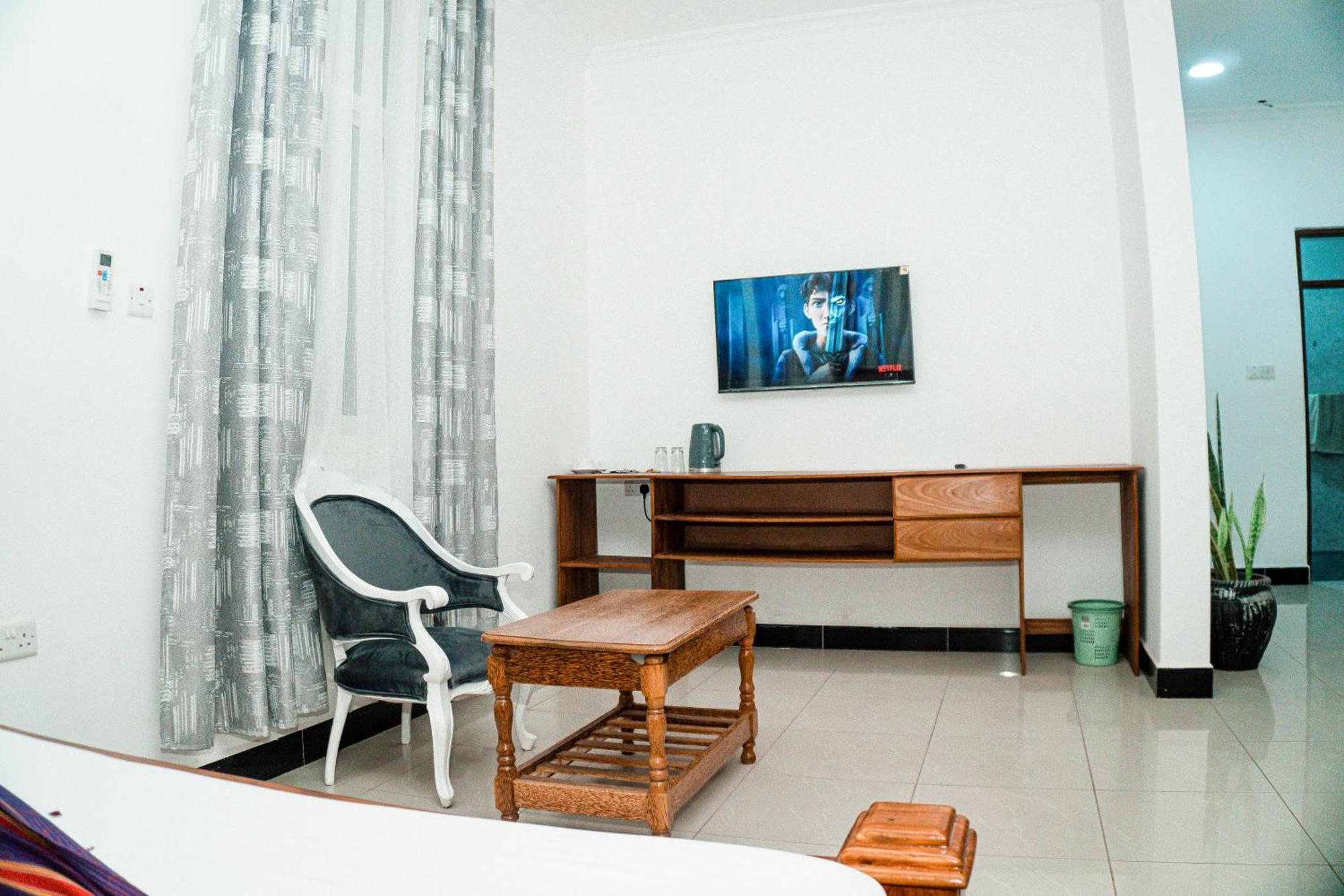 64 Zenj House Luxury Airport B&B Mbweni Exterior foto